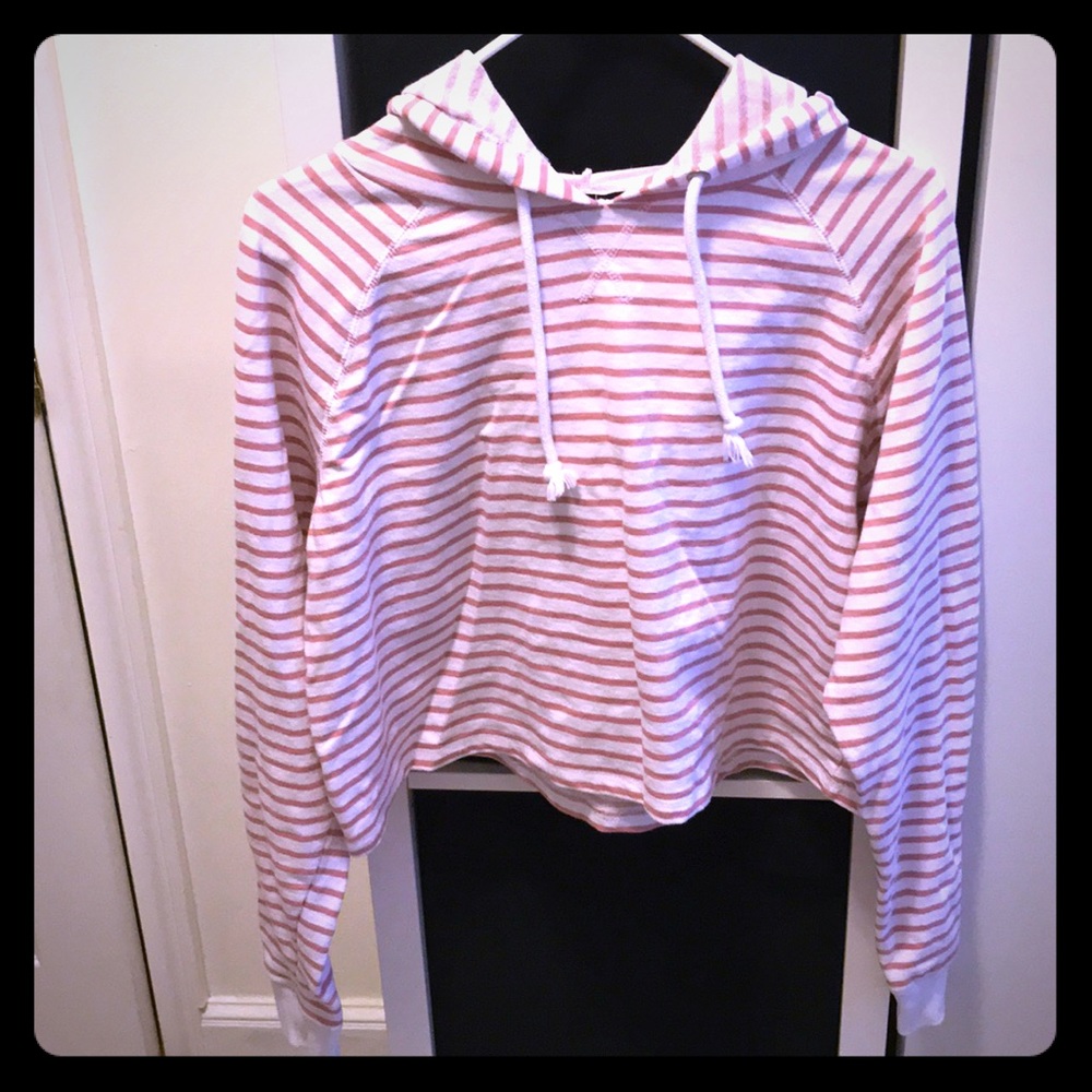 Cropped sweatshirt!